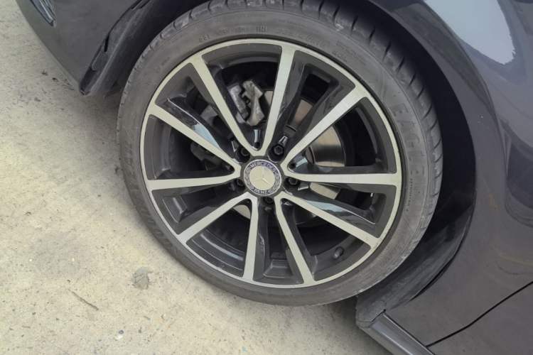 Used Mercedes-Benz CLA 2015 CLA 200 Left Front Wheel Hub