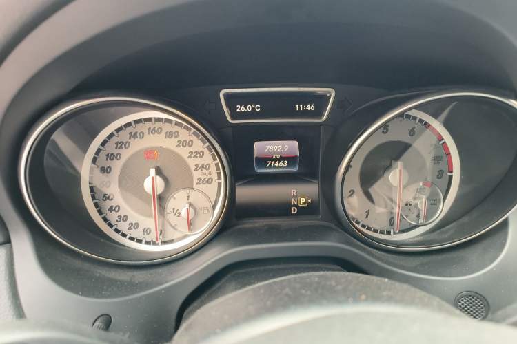 Used Mercedes-Benz CLA 2015 CLA 220 4MATIC Odometer Close Up