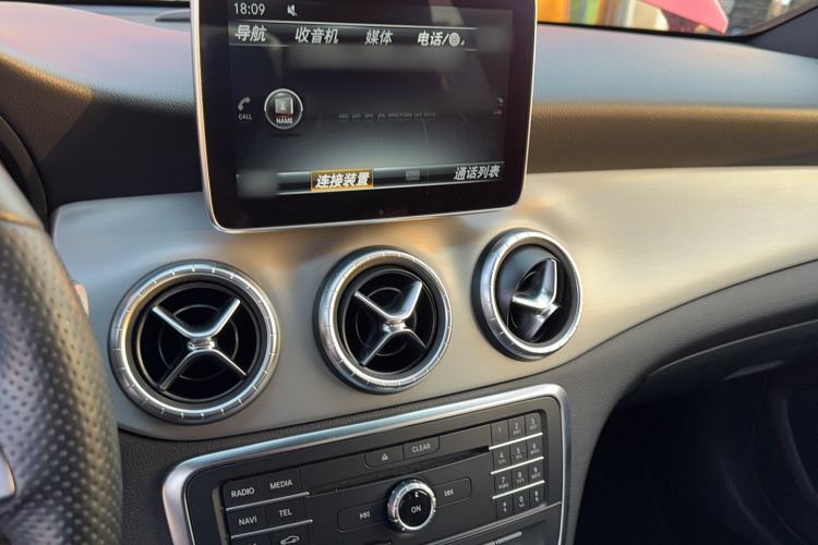 Used Mercedes-Benz CLA 2015 CLA 220 4MATIC Audio And AC Panel