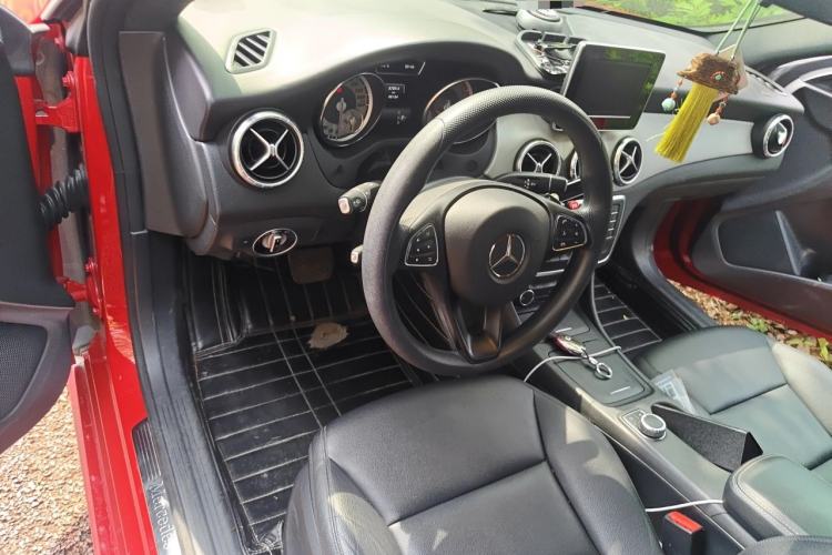 Used Mercedes-Benz CLA 2015 CLA 200 Center Console