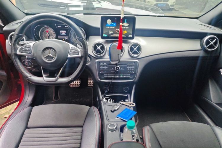 Used Mercedes-Benz CLA 2015 CLA 220 4MATIC Center Console