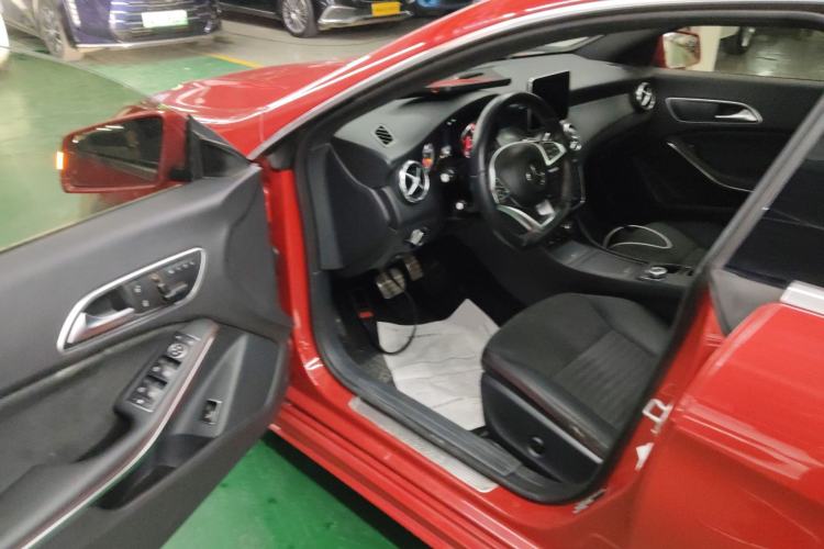 Used Mercedes-Benz CLA 2015 CLA 220 4MATIC Driver Seat
