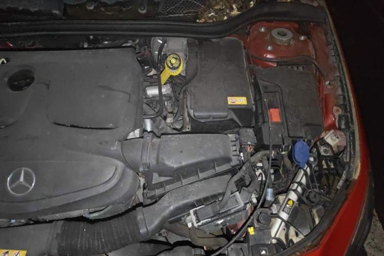Used Mercedes-Benz CLA 2015 CLA 200 Engine Bay Left