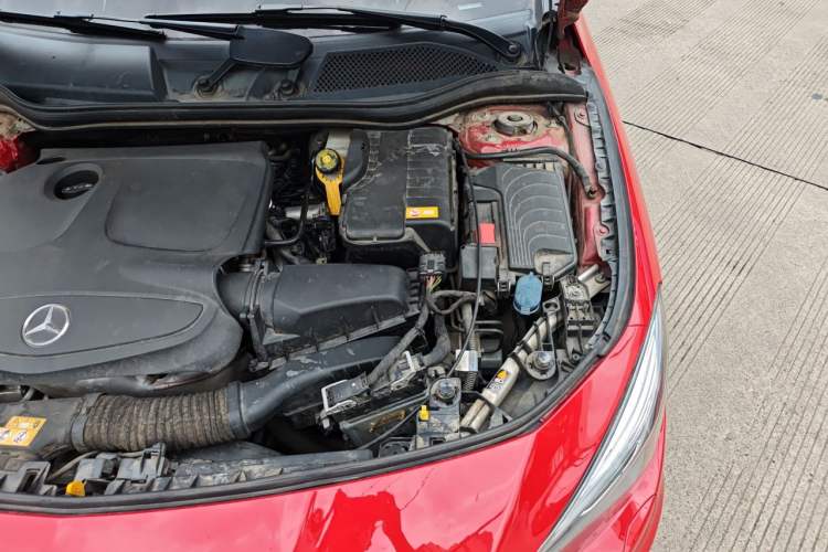 Used Mercedes-Benz CLA 2015 CLA 220 4MATIC Engine Bay Left