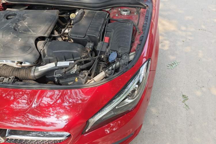 Used Mercedes-Benz CLA 2015 CLA 220 4MATIC Engine Bay Left