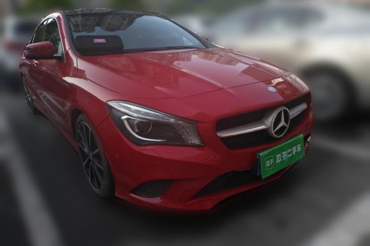 Used Mercedes-Benz CLA 2015 CLA 200 Front Right 45 Deg
