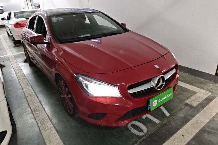 Used Mercedes-Benz CLA 2015 CLA 200 Front Right 45 Deg