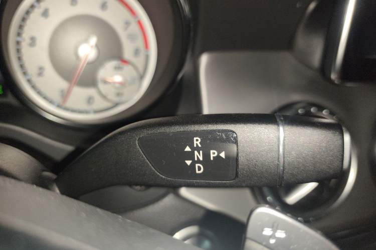 Used Mercedes-Benz CLA 2015 CLA 220 4MATIC Gear Lever