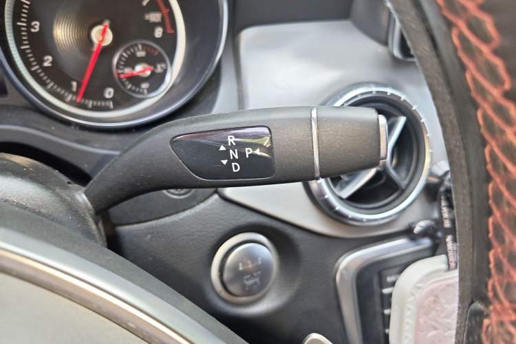 Used Mercedes-Benz CLA 2015 CLA 220 4MATIC Gear Lever