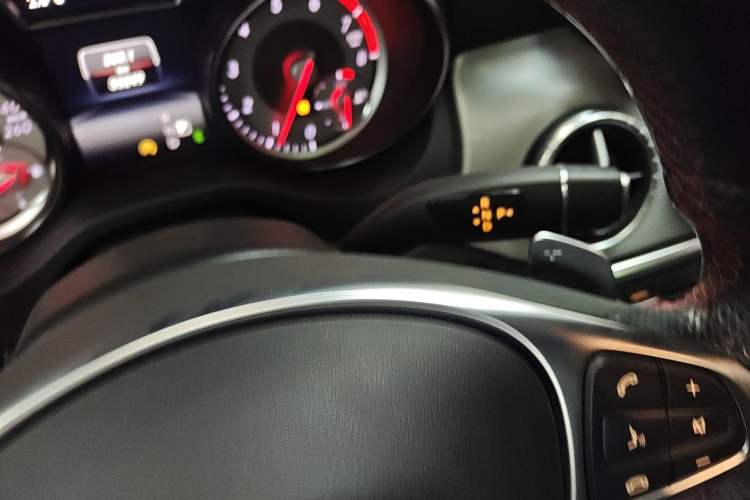 Used Mercedes-Benz CLA 2015 CLA 220 4MATIC Gear Lever