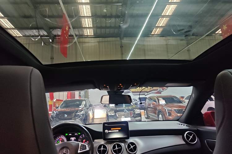 Used Mercedes-Benz CLA 2015 CLA 220 4MATIC Headliner