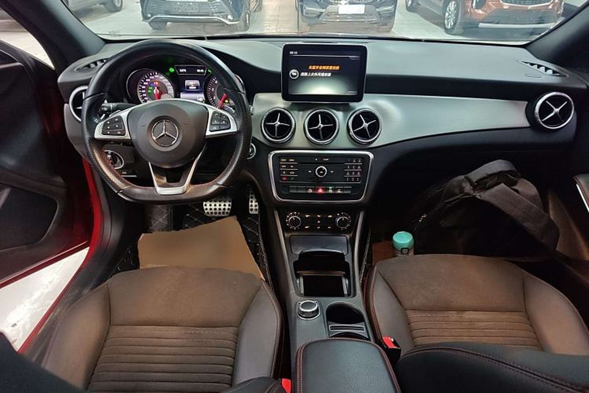 Used Mercedes-Benz CLA 2015 CLA 220 4MATIC Interior 2
