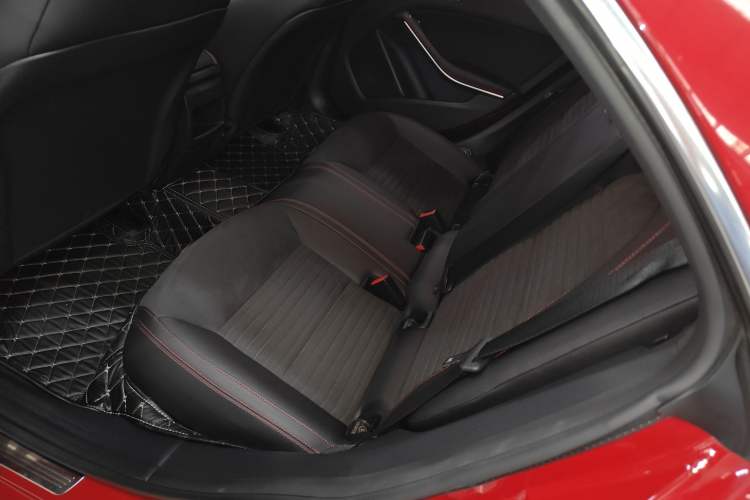 Used Mercedes-Benz CLA 2015 CLA 220 4MATIC Interior 4