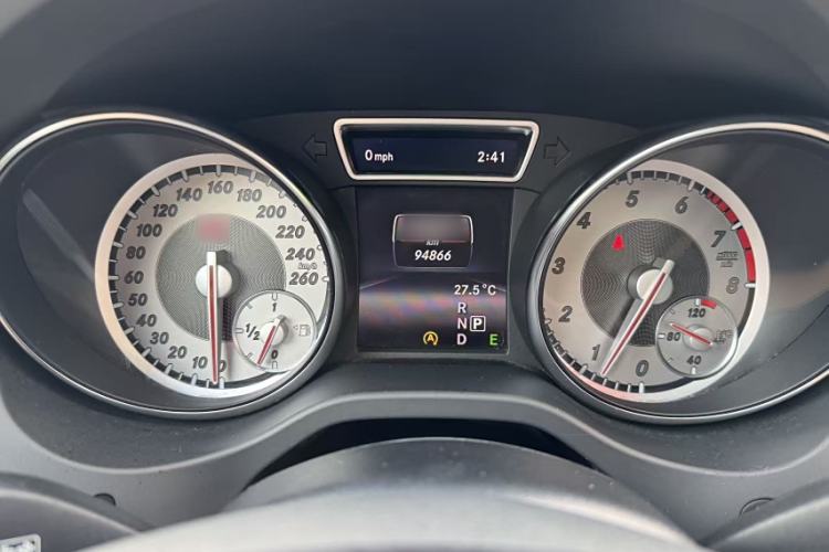 Used Mercedes-Benz CLA 2015 CLA 220 4MATIC Interior 7