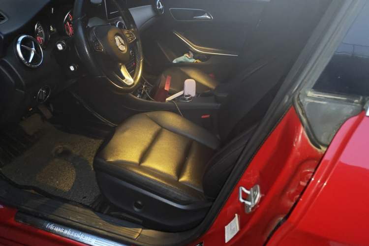 Used Mercedes-Benz CLA 2015 CLA 200 Left Front Seat