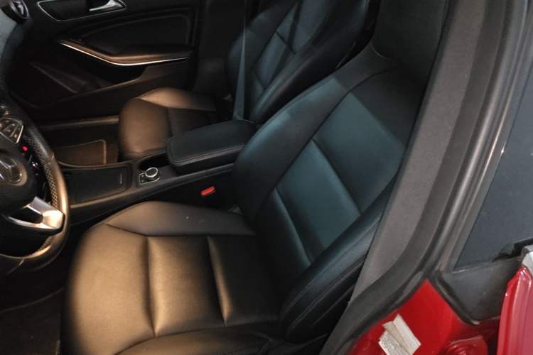 Used Mercedes-Benz CLA 2015 CLA 200 Left Front Seat