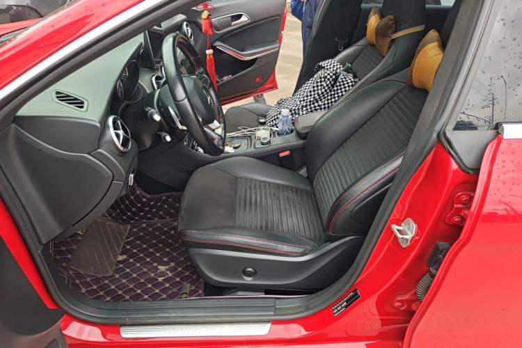 Used Mercedes-Benz CLA 2015 CLA 220 4MATIC Left Front Seat