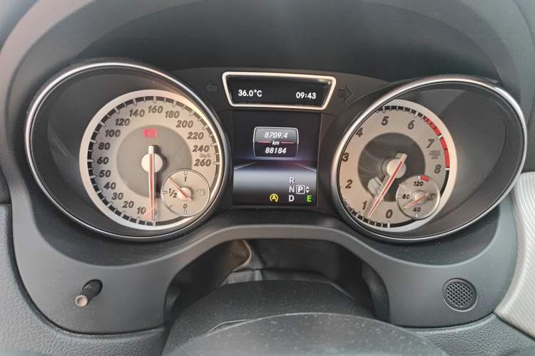 Used Mercedes-Benz CLA 2015 CLA 200 Odometer Close Up