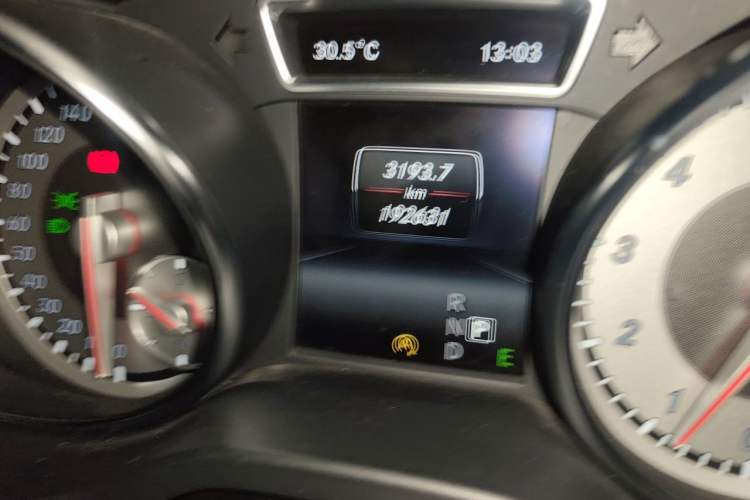 Used Mercedes-Benz CLA 2015 CLA 220 4MATIC Odometer Close Up