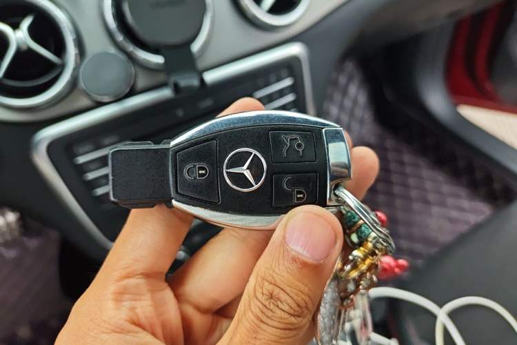 Used Mercedes-Benz CLA 2015 CLA 220 4MATIC Vehicle Key