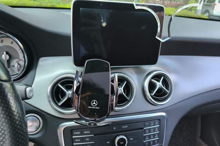 Used Mercedes-Benz CLA 2015 CLA 220 4MATIC Audio And AC Panel
