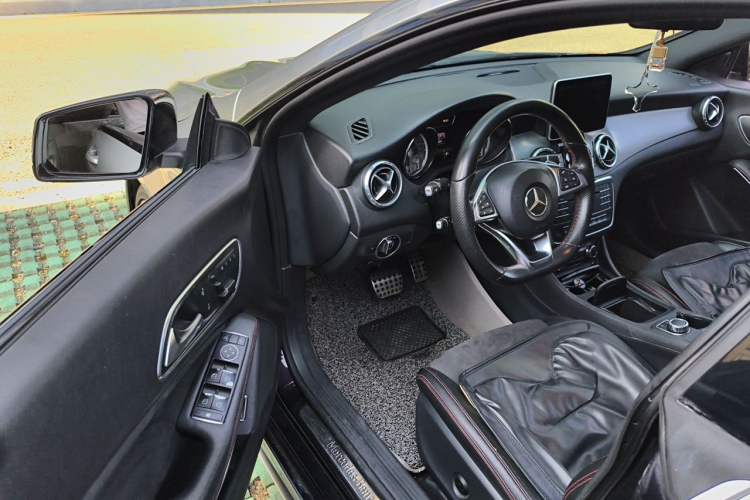 Used Mercedes-Benz CLA 2015 CLA 220 4MATIC Driver Seat