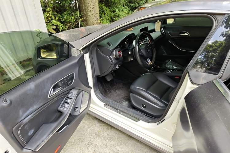 Used Mercedes-Benz CLA 2015 CLA 200 Driver Seat