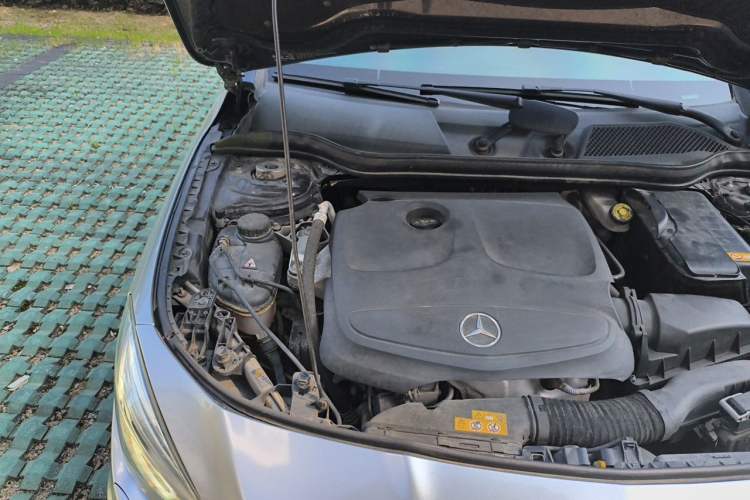 Used Mercedes-Benz CLA 2015 CLA 220 4MATIC Engine Bay Right
