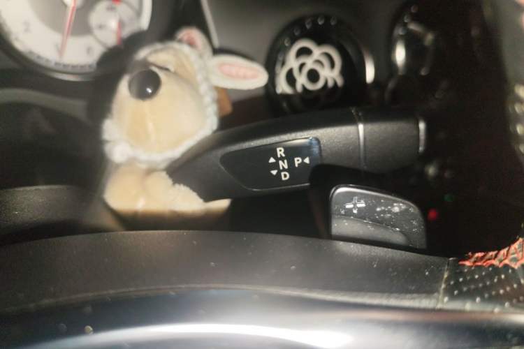 Used Mercedes-Benz CLA 2015 CLA 220 4MATIC Gear Lever