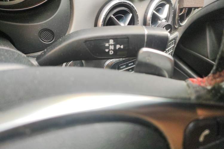 Used Mercedes-Benz CLA 2015 CLA 220 4MATIC Gear Lever