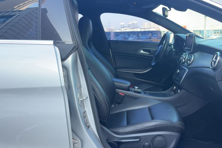 Used Mercedes-Benz CLA 2015 CLA 200 Right Front Seat
