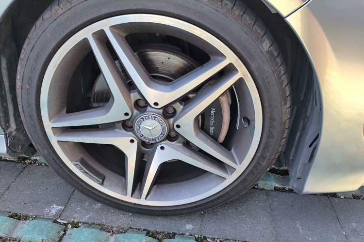Used Mercedes-Benz CLA 2015 CLA 220 4MATIC Right Front Wheel Hub