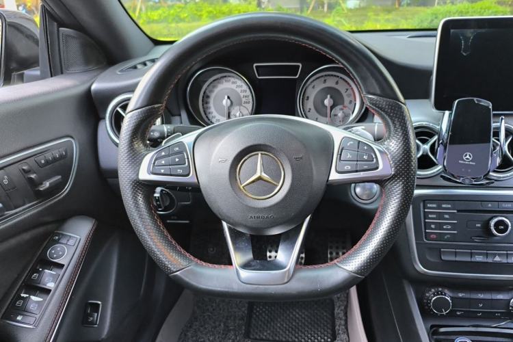 Used Mercedes-Benz CLA 2015 CLA 220 4MATIC Steering Wheel