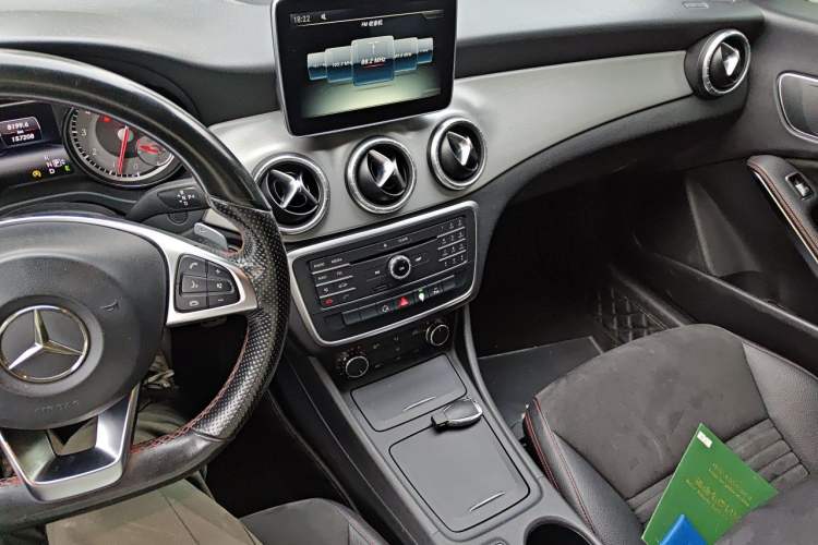 Used Mercedes-Benz CLA 2015 CLA 220 4MATIC Audio And AC Panel