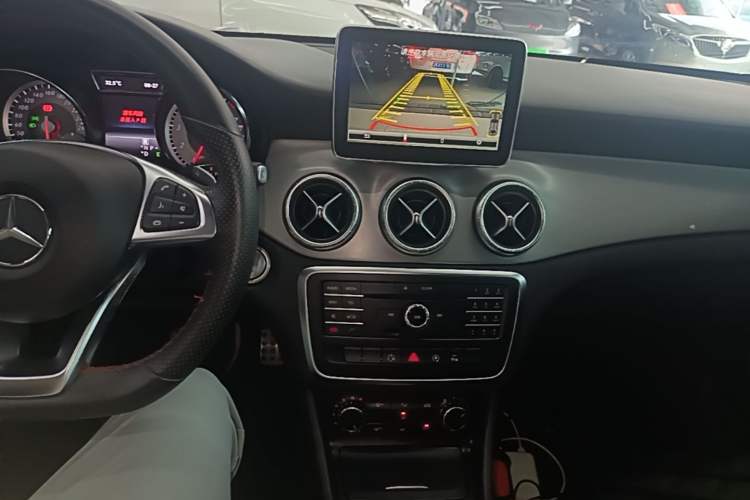 Used Mercedes-Benz CLA 2015 CLA 220 4MATIC Audio And AC Panel