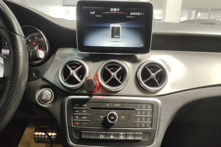 Used Mercedes-Benz CLA 2015 CLA 220 4MATIC Audio And AC Panel