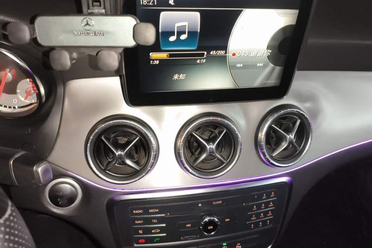Used Mercedes-Benz CLA 2015 CLA 220 4MATIC Audio And AC Panel