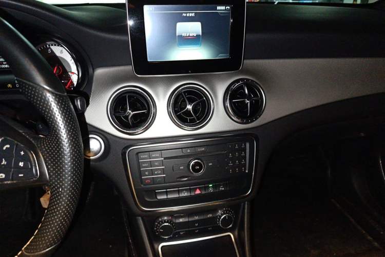 Used Mercedes-Benz CLA 2015 CLA 200 Audio And AC Panel