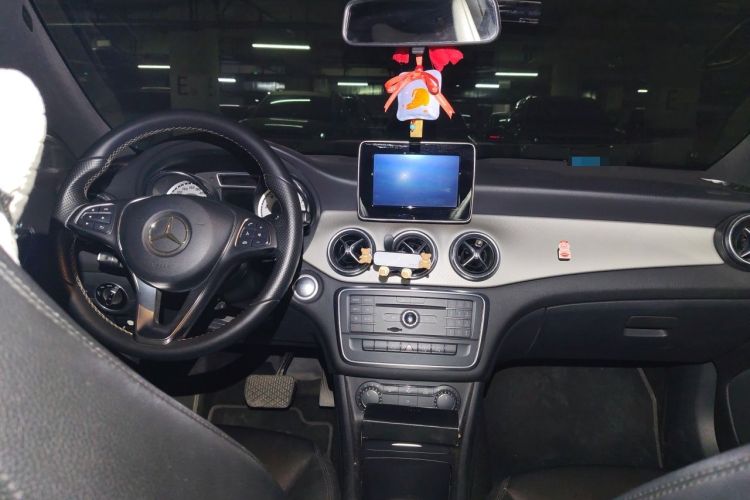 Used Mercedes-Benz CLA 2015 CLA 200 Center Console
