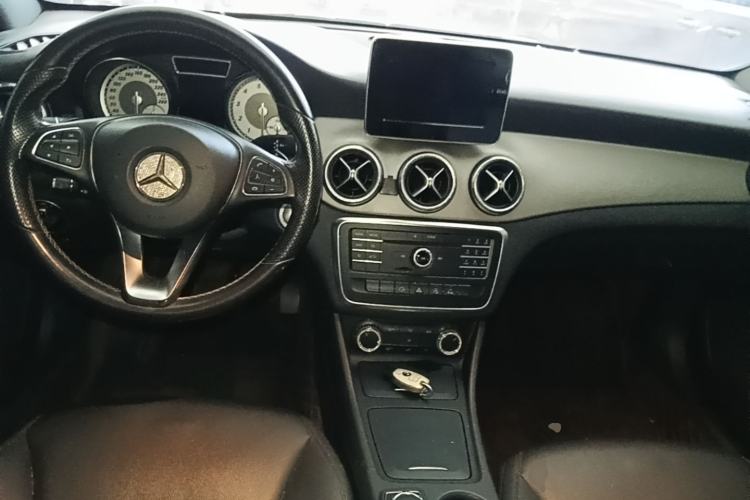 Used Mercedes-Benz CLA 2015 CLA 200 Center Console