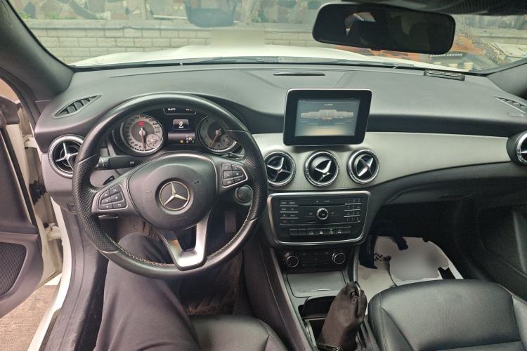 Used Mercedes-Benz CLA 2015 CLA 200 Center Console