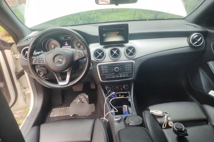 Used Mercedes-Benz CLA 2015 CLA 200 Center Console