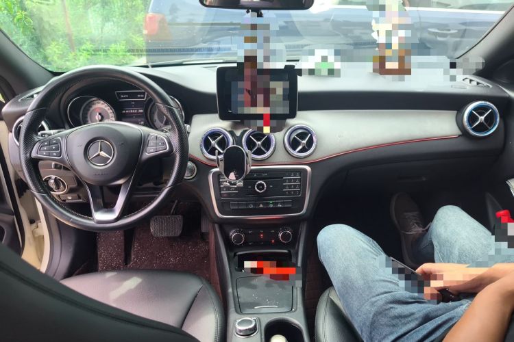Used Mercedes-Benz CLA 2015 CLA 200 Center Console