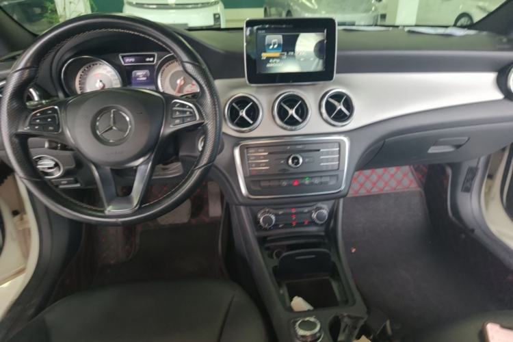 Used Mercedes-Benz CLA 2015 CLA 200 Center Console