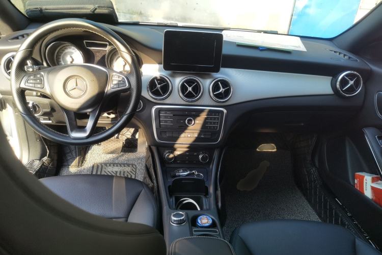 Used Mercedes-Benz CLA 2015 CLA 200 Center Console