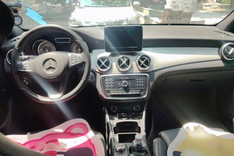 Used Mercedes-Benz CLA 2015 CLA 200 Center Console