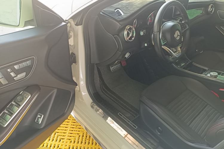 Used Mercedes-Benz CLA 2015 CLA 220 4MATIC Driver Seat