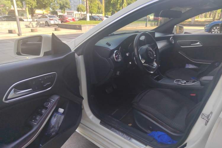 Used Mercedes-Benz CLA 2015 CLA 220 4MATIC Driver Seat