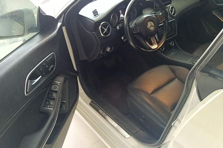 Used Mercedes-Benz CLA 2015 CLA 200 Driver Seat