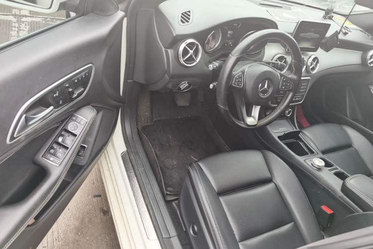 Used Mercedes-Benz CLA 2015 CLA 200 Driver Seat